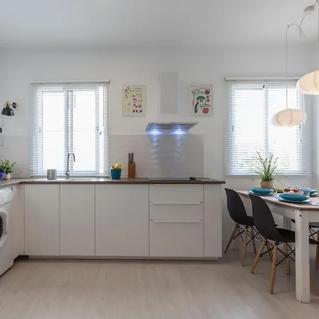 Precioso Diseno 2 Hab Апартаменты *